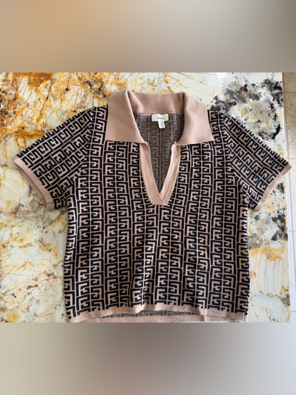 Geometric Pattern Short Sleeve Knit Top in Blush and Black XS